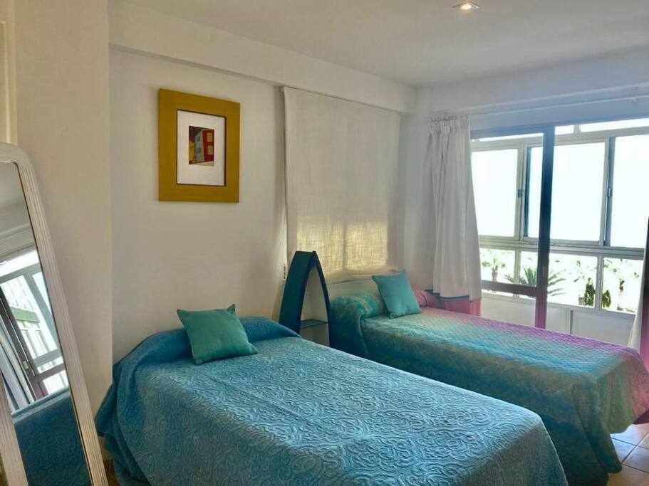 Apartamento Sea View By Solymar Holiday Torre Del Mar Exterior foto