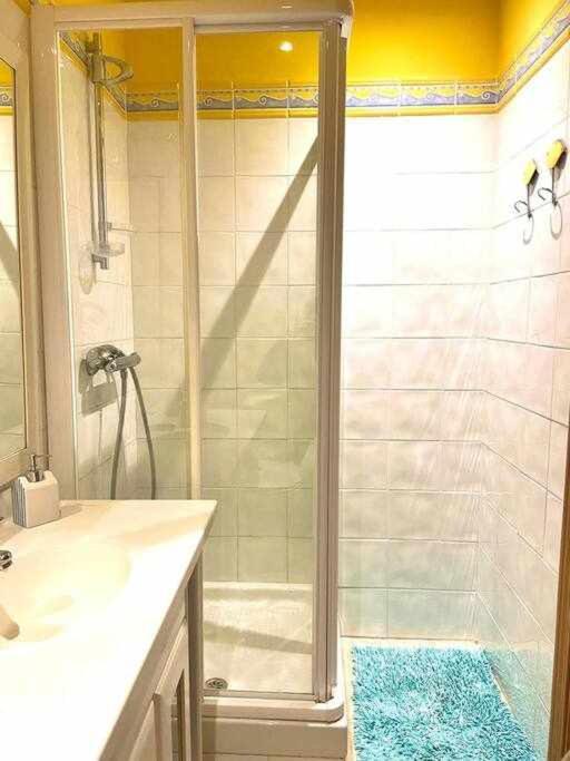 Apartamento Sea View By Solymar Holiday Torre Del Mar Exterior foto